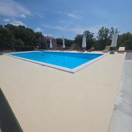 Cvita 3 Krk Town