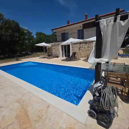Cvita 3 * Krk Town
