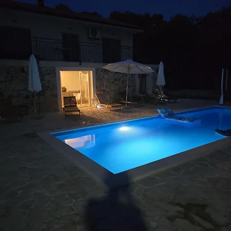 Cvita 3 * Krk Town